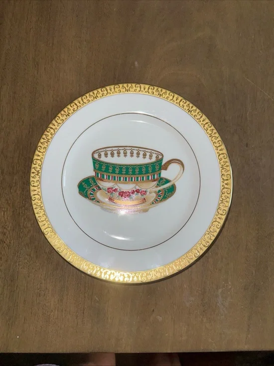 Royal Gallery Gold Buffet Tea Cup (1) Plate, 8 3/8