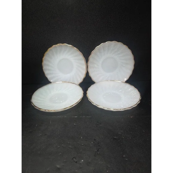 Anchor Hocking Golden Shell Saucers, Swirl Lustre Plates, Gold Trim, Set Of 4‎