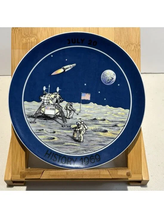 Vintage Apollo 11 First Man on the Moon Souvenir Plate 1st Limited Edition F486