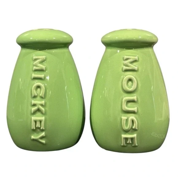 New Disney Mickey Mouse Green Salt Pepper Shakers M.Mouse Dinnerware Collection‎