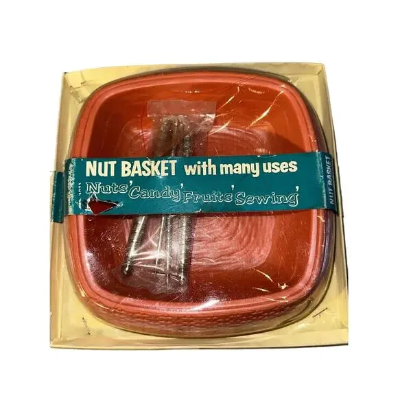 NEW VINTAGE‎ Plastic Blow Mold Nuts Basket Candy Dish Fruit Bowl MOD Christmas