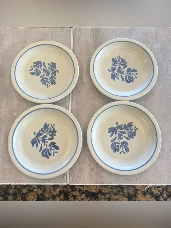 PFALTZGRAFF YORKTOWNE USA Stoneware Bread Salad Plates x 4 Lot Castle Blue 6.75”