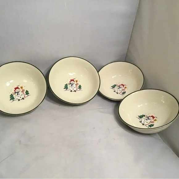 𝅺pfaltzgraff‎ SNOW VILLAGE 4 CEREAL BOWL