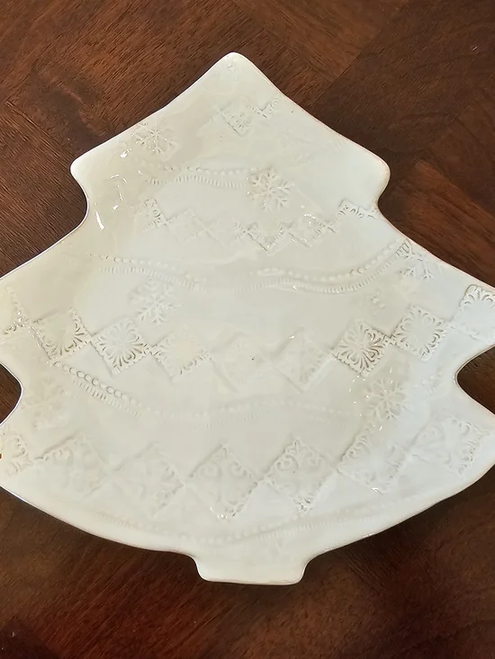 Vietri Bellezza Holiday Christmas Tree Dinner Plate/ Serving Platter 10 1/4