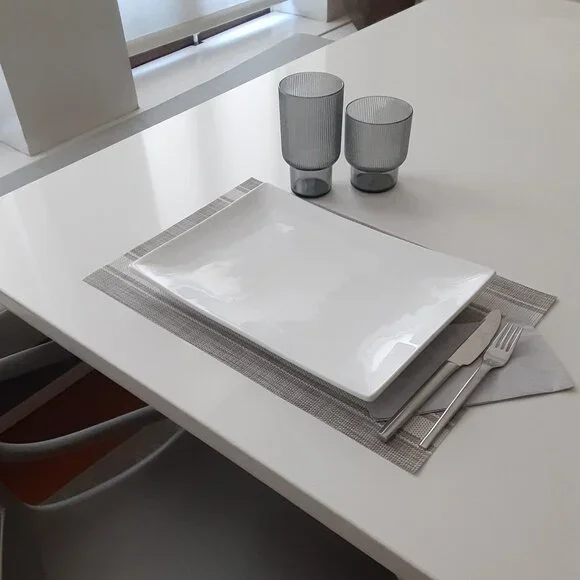 White dinner/ serving platter  (1)
