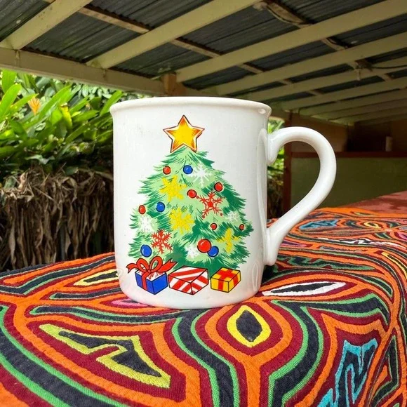 Vintage Christmas Tree Mug Holiday Coffee Cup Gifts & Presents‎ Retro Decor