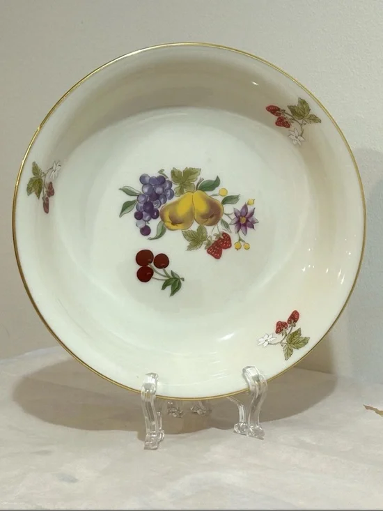 Lenox Porcelain Bone China 8” Vtg Serving Bowl “Special Fruit” 24K Gold Rim