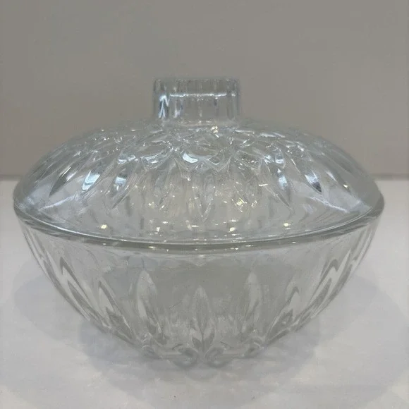 EUC Vintage Crystal Cut Glass Clear Candy Trinket Dish with Lid Pasari Indonesia