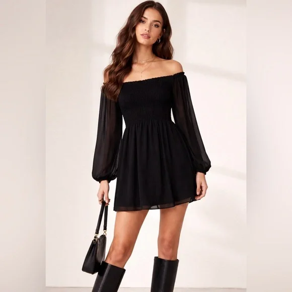 Reformation Off Shoulder Smocked Mini Dress Women’s Size 8‎ Long Sleeve Black