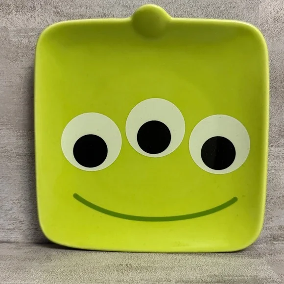 Disney Pixar Alien Plate 30 Years Toy Story Collectible‎ Decor