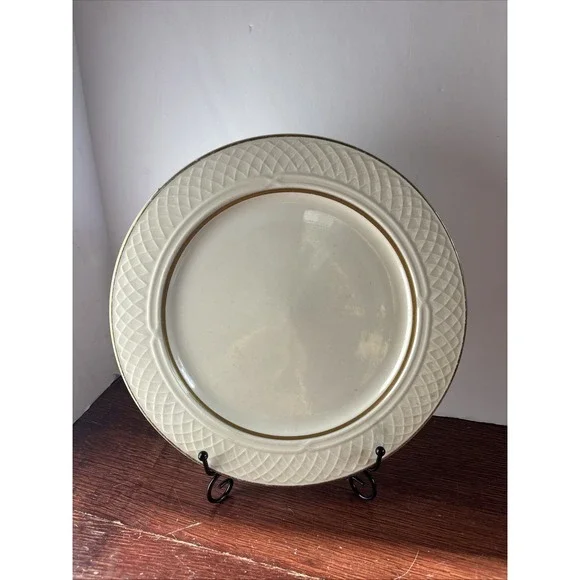 Homer‎ Laughlin China GOTHIC Cream 10