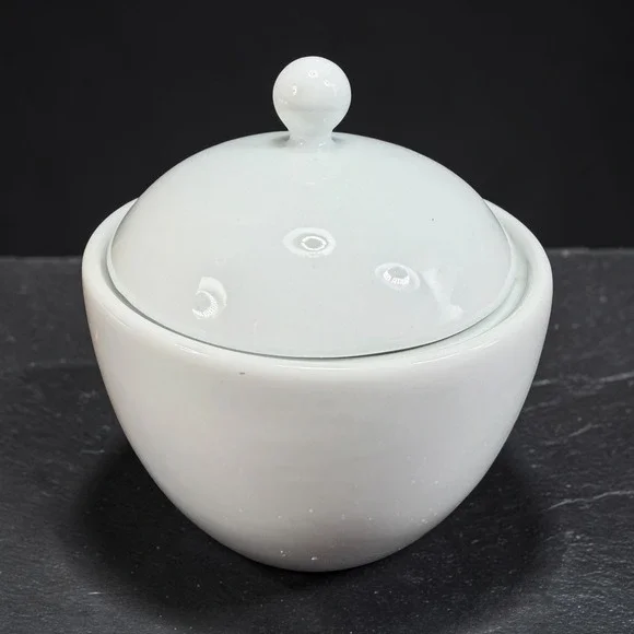 Fitz and Floyd Everyday White Porcelain Sugar Bowl with Lid 4x5 Inch Classic