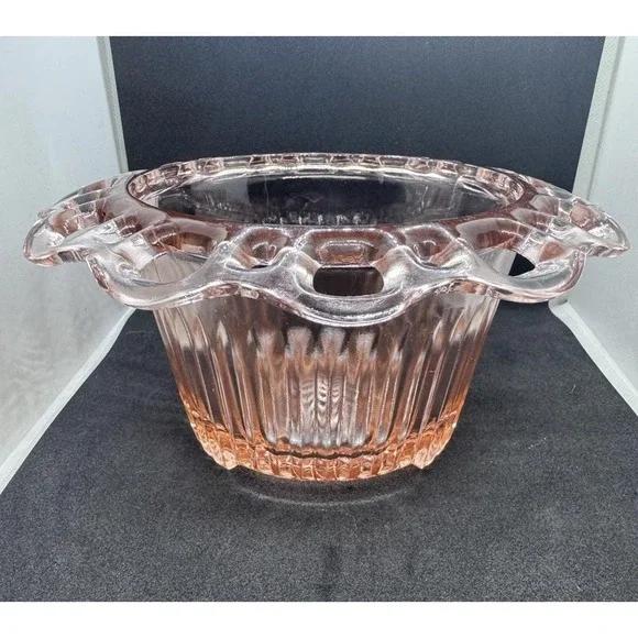 PINK DEPRESSION GLASS Bowl Open Lace Edge / Old Colony VTG 1930's