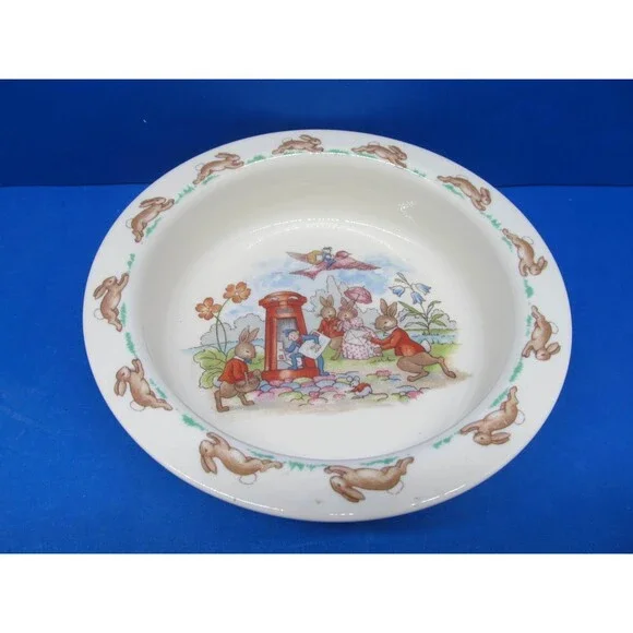 Royal Doulton Bunnykins Letterbox  Round Baby Childs Plate Bowl 6 1/4
