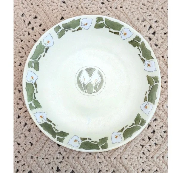Vintage Hand Painted Calla Lily Ceramic Plate Art Nouveau Floral Decorative 8in