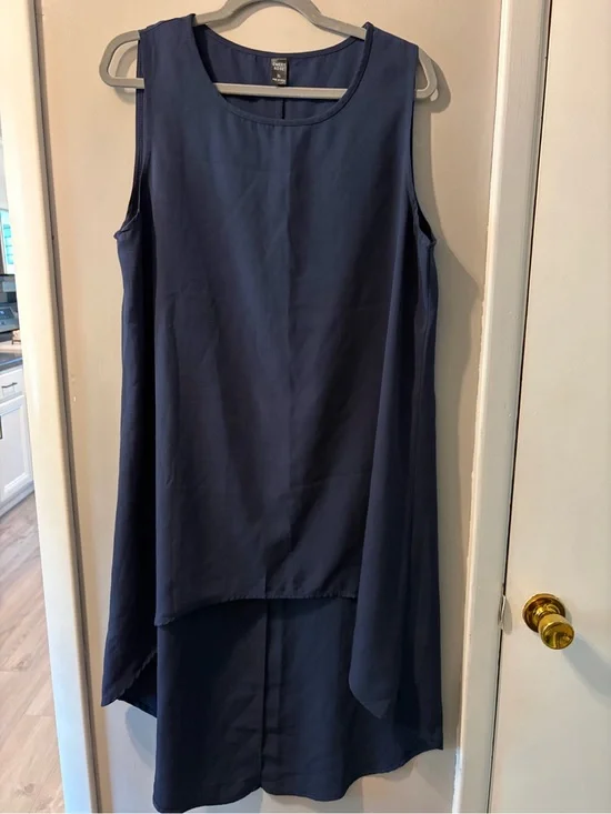 Emory Rose Navy Sleeveless High-Low Shift Dress