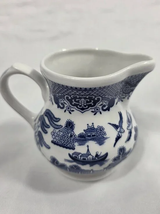 Churchill Willow Blue Creamer 8 Ounce Georgian Shape England