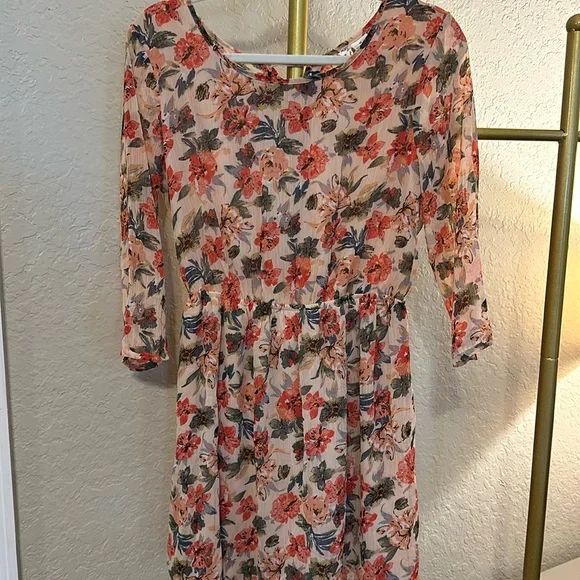 NWT Mimi chick flower dress v
