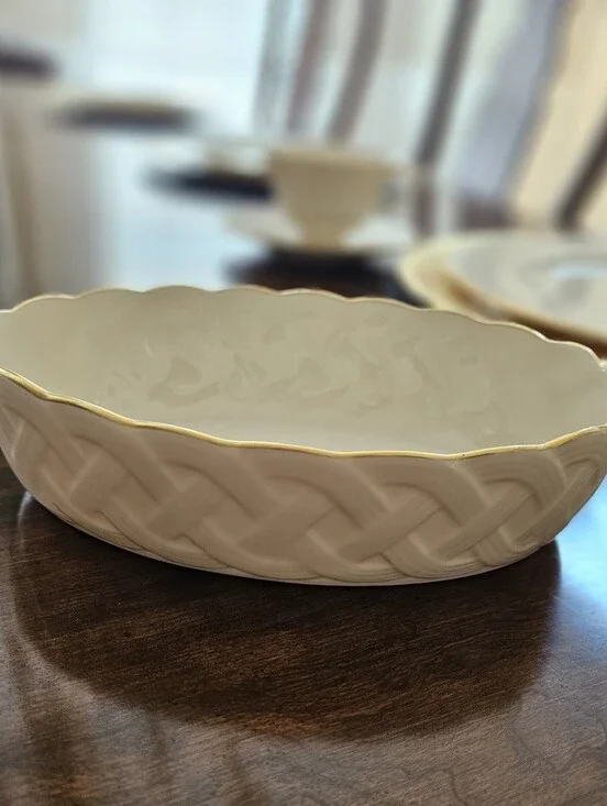 Lenox Ivory Lattice collection Oval Scolloped  Basket Weave Serving Dish