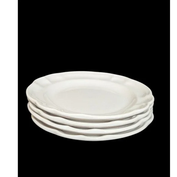 Pfaltzgraaff Gazebo White Stoneware Bread and Butter Plates Set of 4 Scalloped