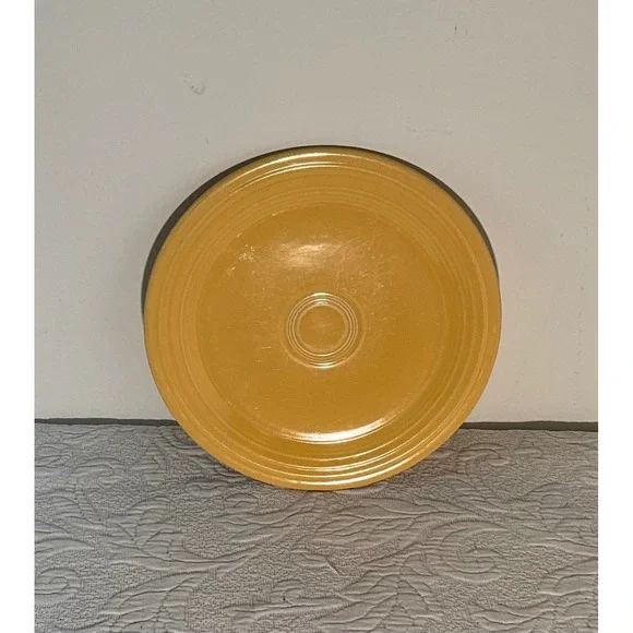 Vintage Fiesta HLC USA Yellow 10 1/4