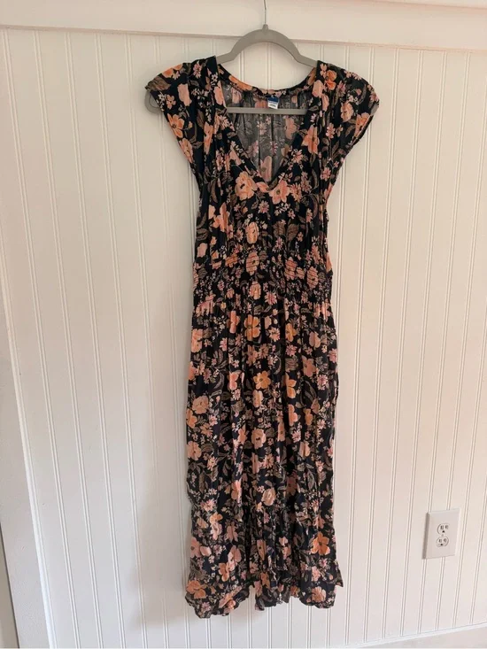 Old Navy Navy Floral Maxi Dress with Peach Blooms, size small