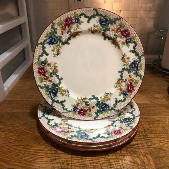 Cauldon England Victoria Floral Pattern China Set of 4 Dinner Plates 10 In.‎