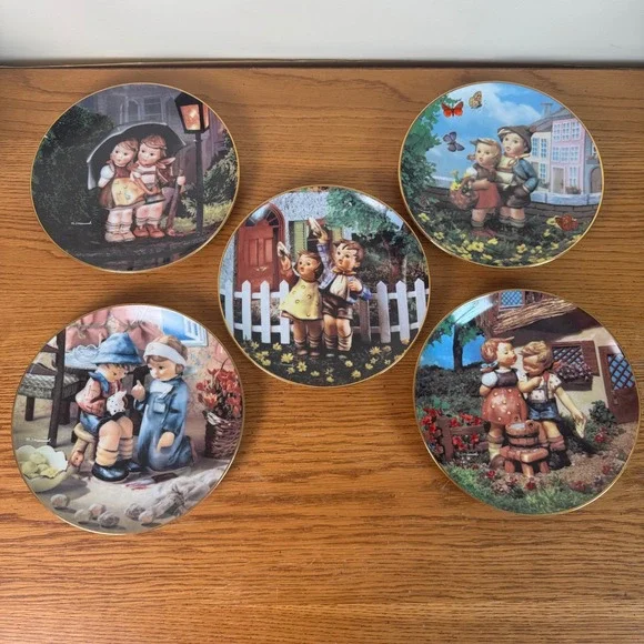 Hummel Little Companions Plate Set of 5 1992 Stormy Weather Surprise