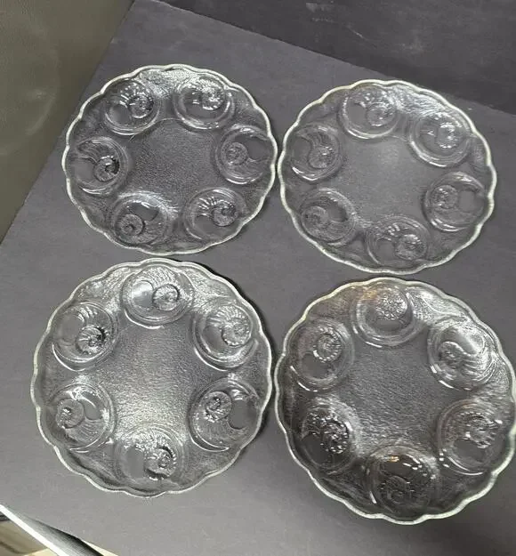 Vintage Clear Pressed Glass Snail Escargot Seafood Plates Set Of 4 Round