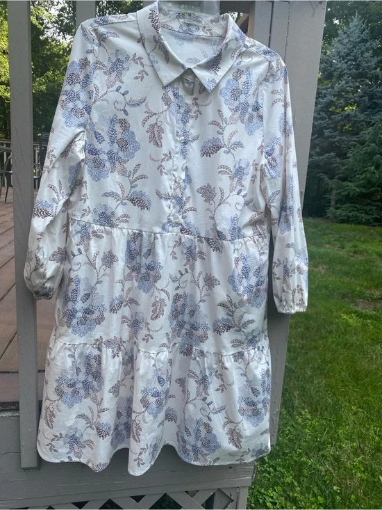 H&M cotton Floral Tiered Button-Front Dress in Cream with Blue & Brown Print