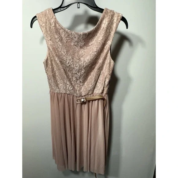 DB Studio Celebrate Blush Pink Formal Dress – Size Small (4-6)