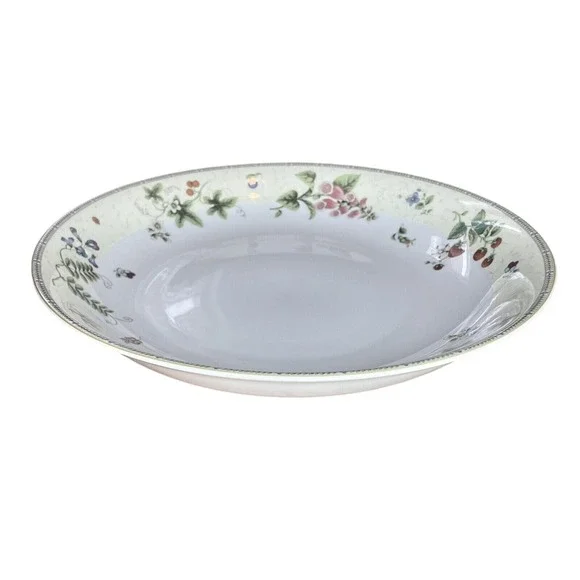 Wedgwood Fleur Fine China Rimmed Soup‎ Pasta Bowl Floral Strawberry 1997 Japan