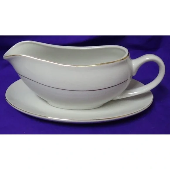 Gravy Boat 1991 Fine China Porcelain 20 Ounce Classic Gold Thanksgiving #086