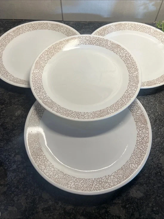 Vintage Corelle Woodland Brown White Dinner Plates - Set of 4 10” size