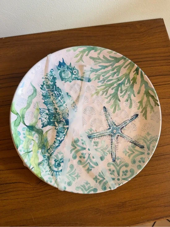 Set of 4 Coastal Seahorse and Starfish Melamine Plates Brand New