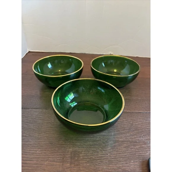 Vintage Anchor Hocking Emerald Green 5.25
