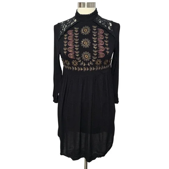 Xhilaration Goth Embroidered Lace‎ Dress Long Sleeve Babydoll Boho Whimsy Small