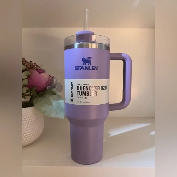 🎉LAST PIECE🎉Stanley 40 oz. Quencher H2.0 FlowState Tumbler‎ Lavender