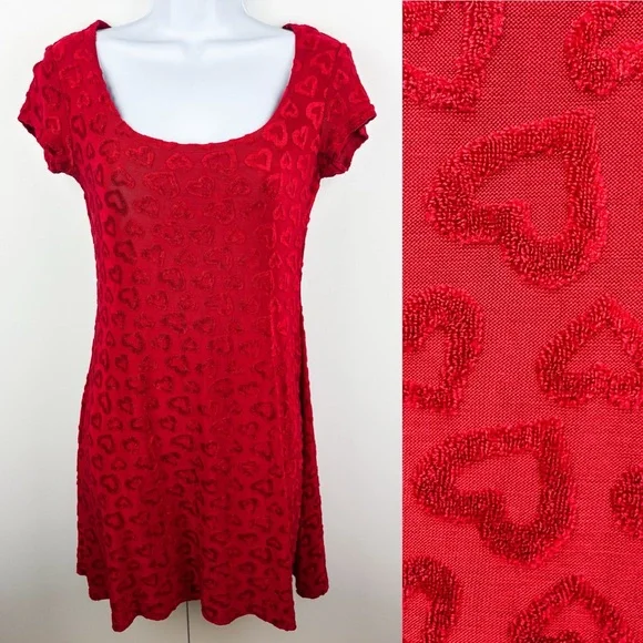 All That Jazz Heart Textured Red Y2K Vintage Cocktail Party Diva Glam Mini Dress