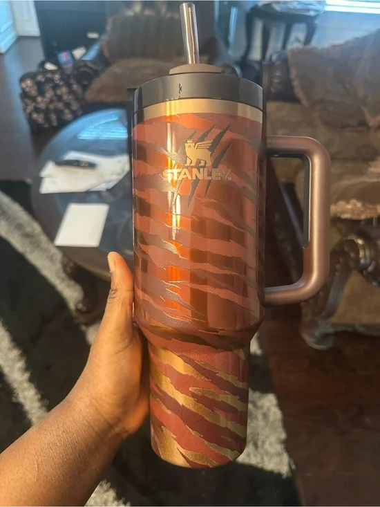 Authentic Stanley x Tyla Collab 40oz Quencher