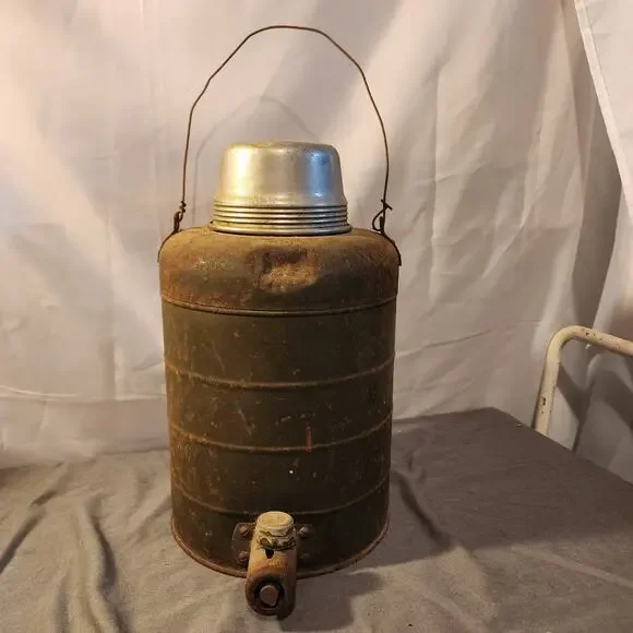 Vintage WW2 Era Stanley Thermos Jug w/ Spigot Military 14 x 8.75
