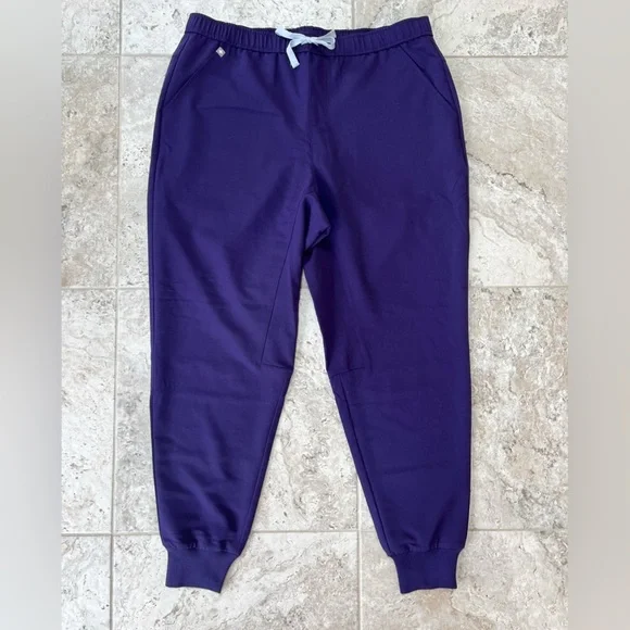 FIGS NWT Men’s Tansen Jogger Scrub Pants in RARE Dark Purple (PO #4994), XXL