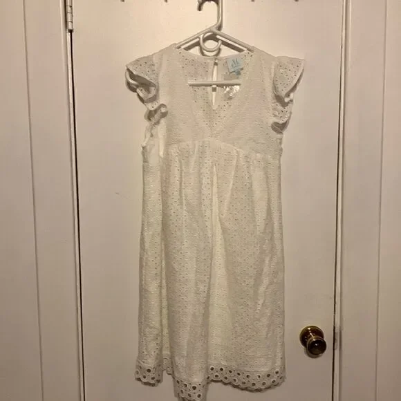 NWT Shop the mint white eyelet dress! Size S