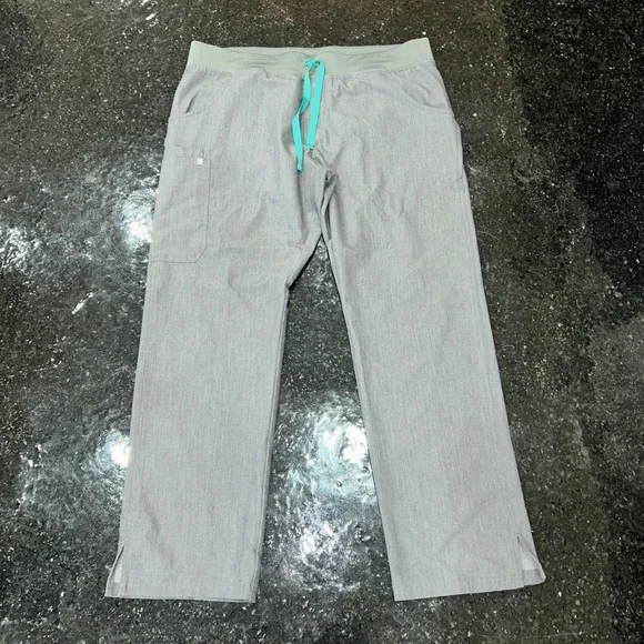 FIGS Kade Cargo Scrub Pants Graphite Women's Medium Tall Technical Collection