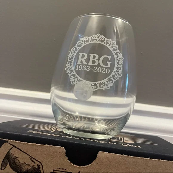 Ruth Bader Ginsburg 15oz stemless wine glass NIB new clear laser etched cup RBG