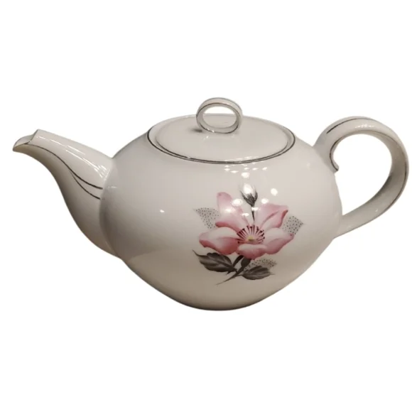 Gold China White Teapot With Pink Flowers And Silver Edges‎ Nagoya Shokai T-1116