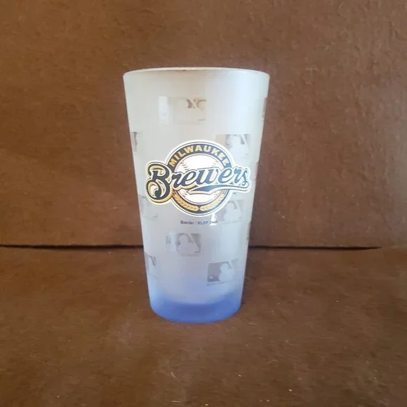 MLB Satin Frosted‎ 16oz Pint Glass Milwaukee Brewers Major League Baseball