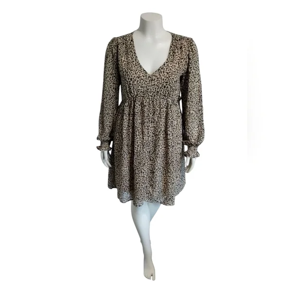 Kori Women's Leopard‎ Print Chiffon Boho  Flowy Smocked Dress size M Semi Sheer
