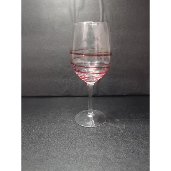 Swirline Inspired Wine Glass, 8.5
