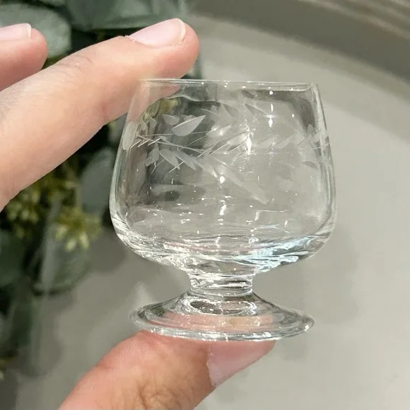 Vintage Mid-Century Etched Wheat Design Mini 1.75